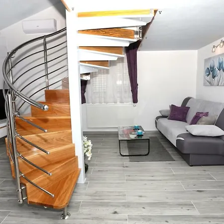 Apartman Kristian Trogir Buitenkant foto