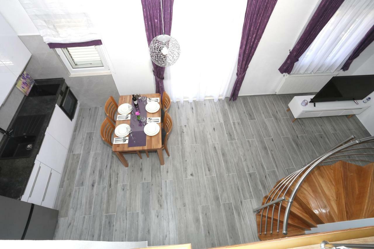 Kristian Apartment *